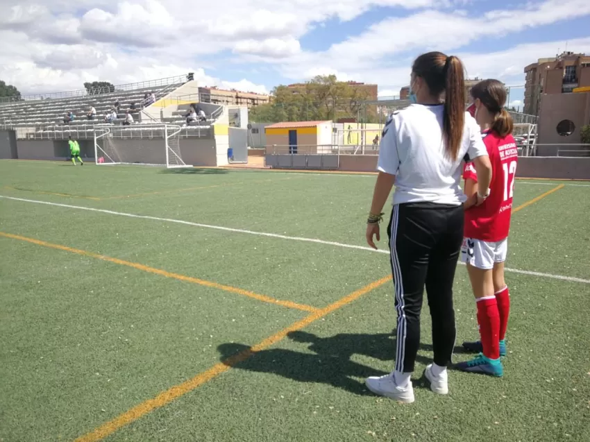 Alicia Méndez, entrenadora y jugadora en el Real Murcia Féminas