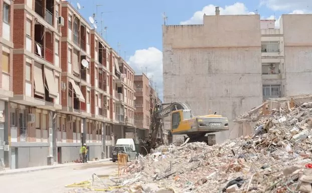 Aumentar los plazos de reconstrucción de las viviendas en Lorca, es una necesidad