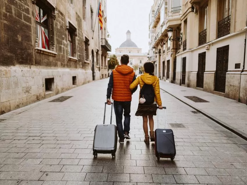 Las personas de Murcia con carnet joven europeo tendrán descuentos en más de 30 países por Europa