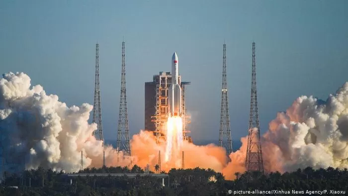 China lanza su nave Tianwen 1 a Marte