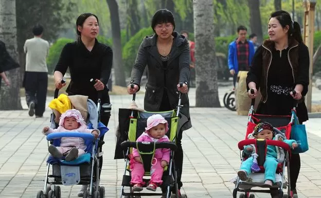 China permitirá tener tres hijos por familia