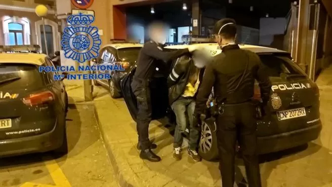 Detenido en Murcia un individuo por apuñalar presuntamente a otro en el cuello tras una disputa