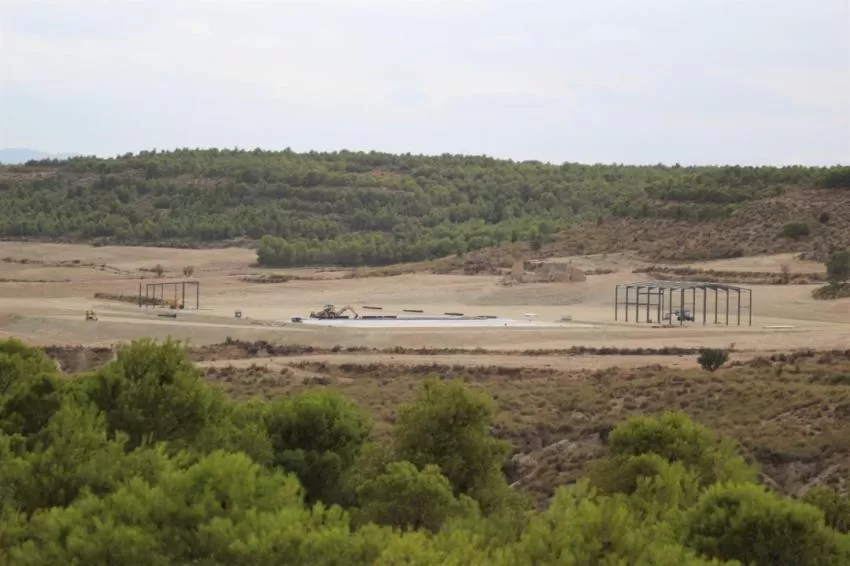 Ecologistas en Acción pide la paralización de la construcción de una planta de compostaje de lodos de Cieza