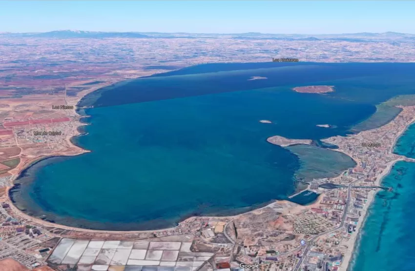 El Gobierno de la Región de Murcia insta a trabajar en la recuperación del Mar Menor