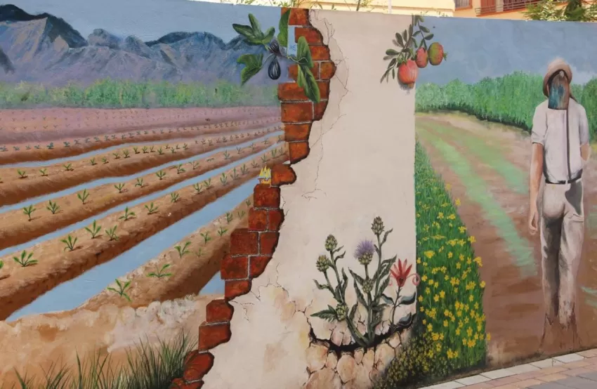 El municipio de Beniel suma un nuevo mural de arte urbano, 'Huerta, reconquistando lo urbanizado'