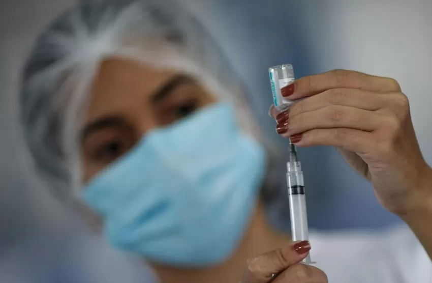 El número de inmunizados supera ya al de contagiados en España