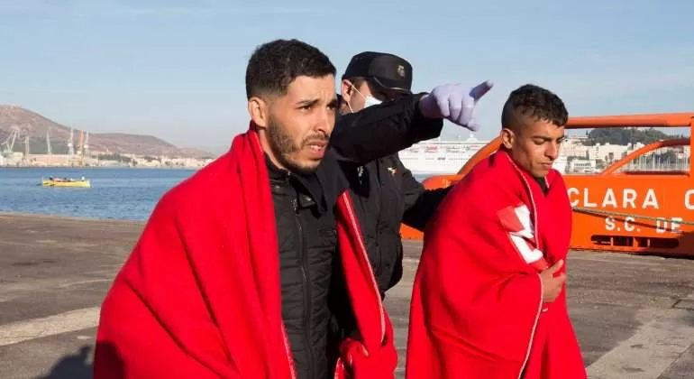Interceptan 5 pateras con 70 inmigrantes a bordo en la costa de la Región