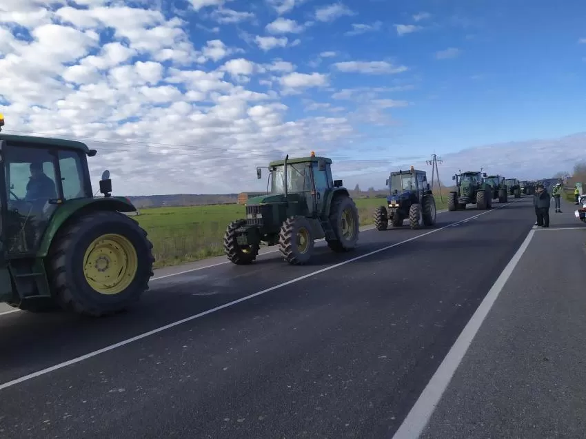 Más de 300 tractores invadirán hoy la ciudad de Murcia