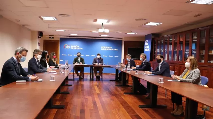 López Miras preside la primera reunión del nuevo Comité de Dirección del PP en la Región de Murcia