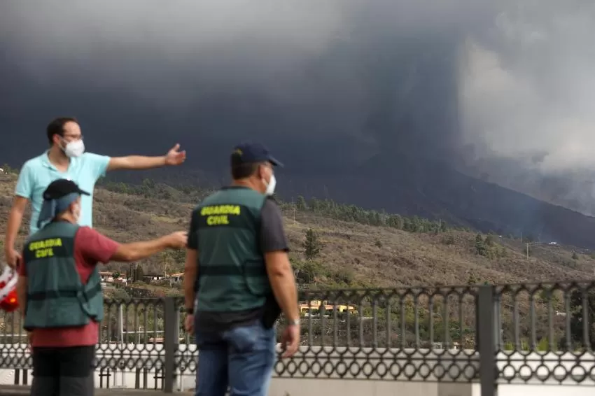 Los últimos evacuados en La Palma alcanzan las 160 personas, haciendo superar la cifra total a más de 6.200