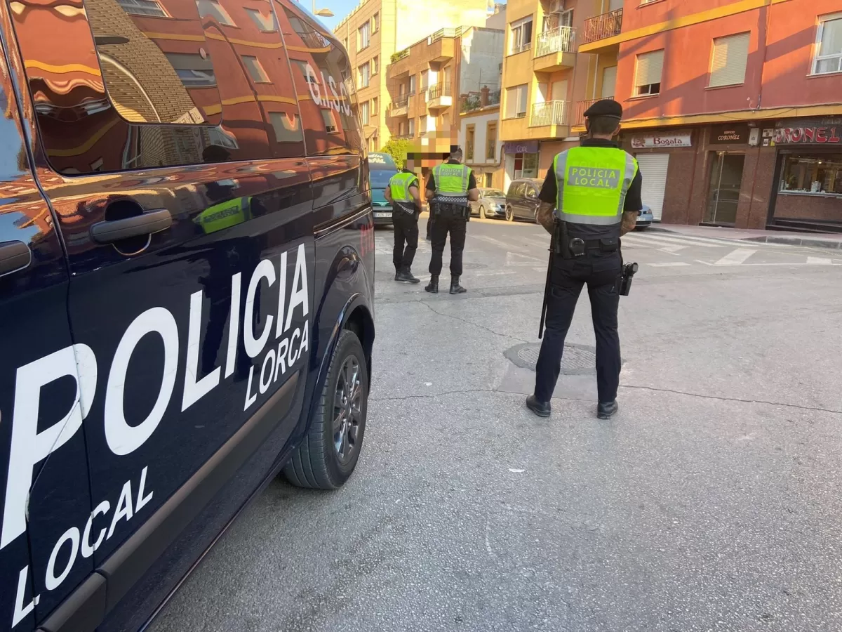 Muere un hombre por heridas de arma blanca en una gasolinera de Lorca