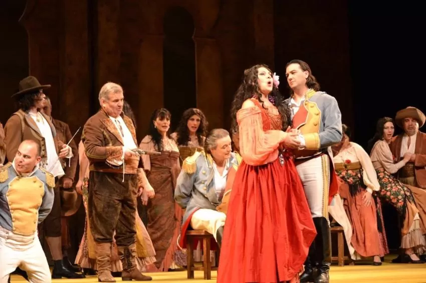 Ópera, humor y tributos musicales, entre las ofertas culturales de El Batel para esta semana