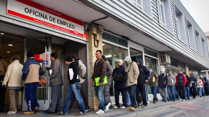 El paro sube en 25.269 desempleados en noviembre, 20,4% más que el año anterior