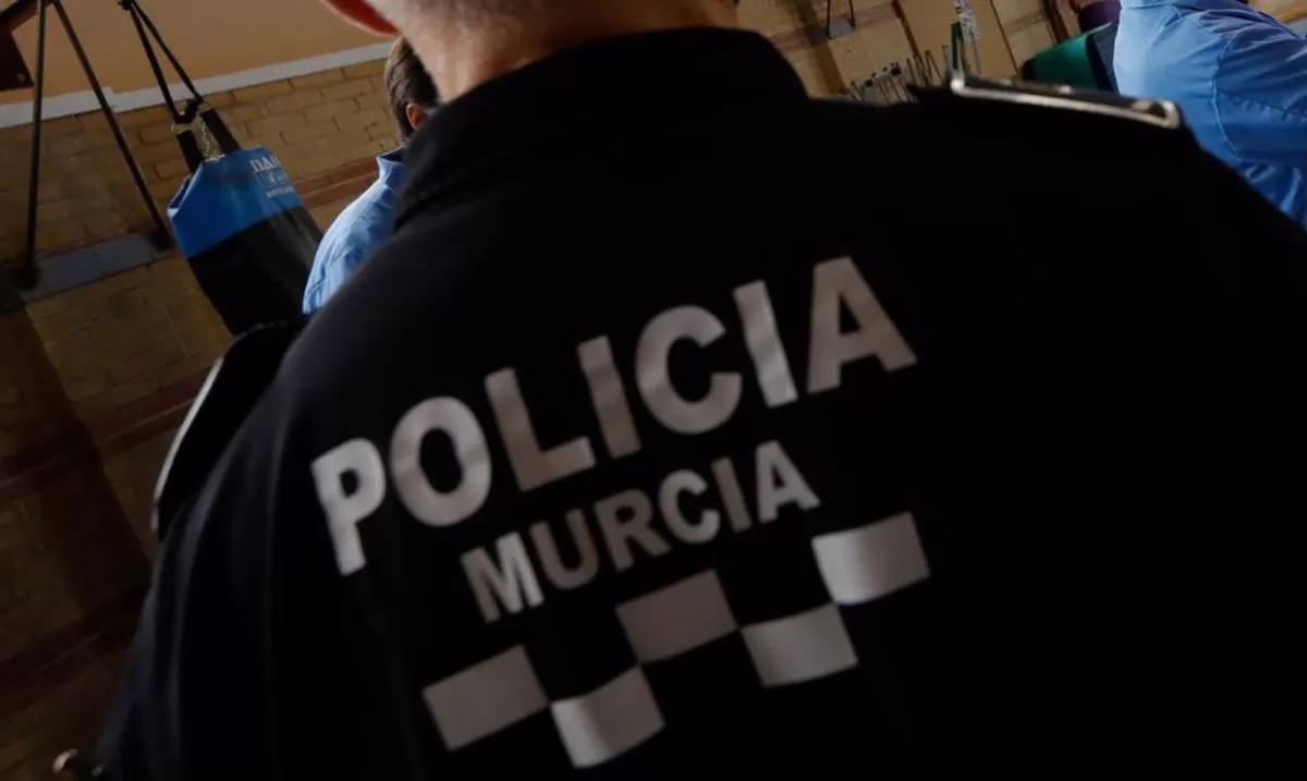 Policía Local de Murcia admite que la actuación del inspector que paralizó el concierto de Rocío Saiz fue no correcta