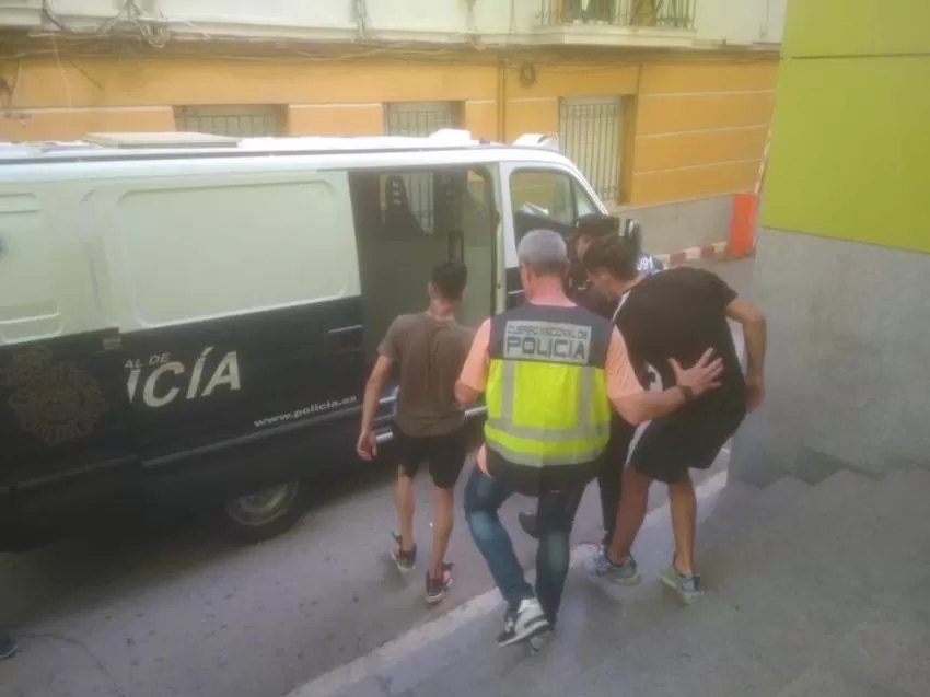 Prisión para uno de los detenidos por participar en una reyerta contra la Policía en Cartagena