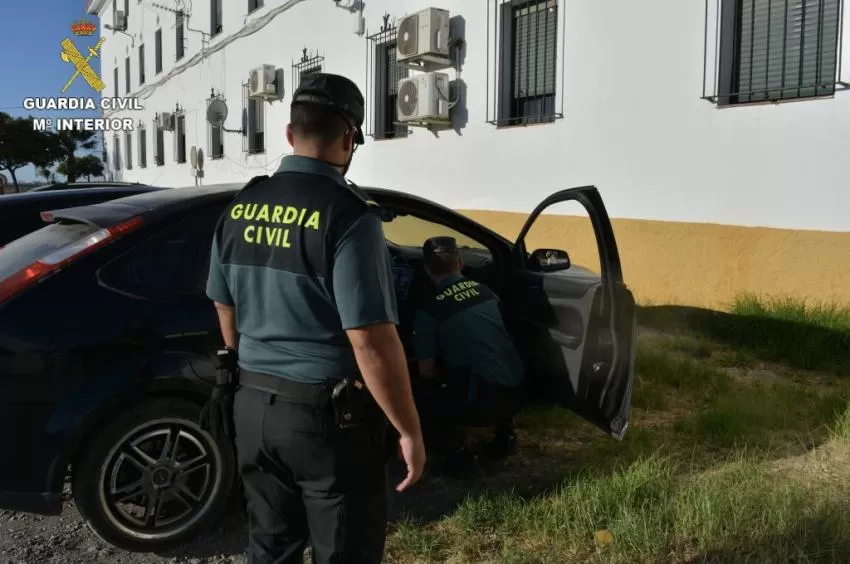 La Guardia Civil detiene en San Javier a una docena de sospechosos por robo de vehículos