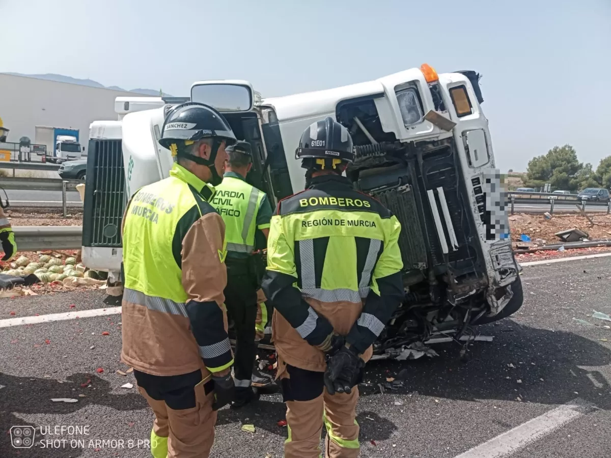 Un accidente con varios vehículos implicados deja seis heridos en Librilla