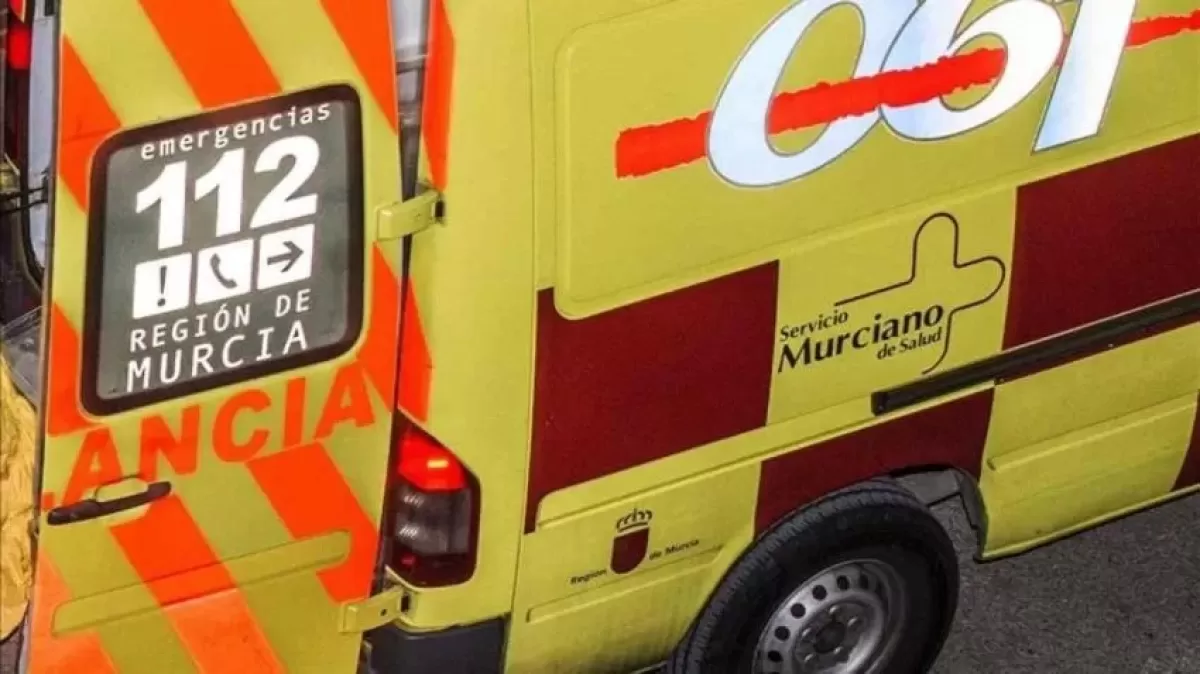 Un trabajador resulta herido grave al sufrir una caída en altura en Molina