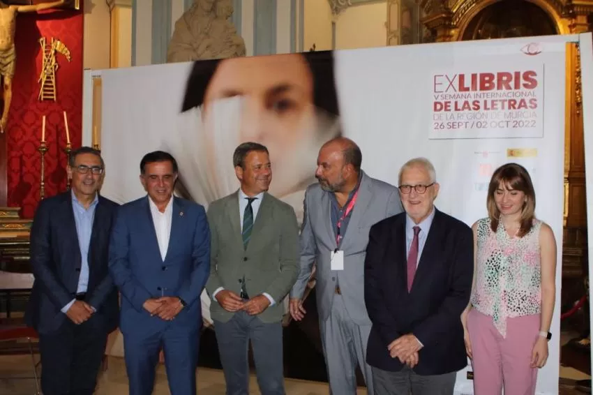 Unos 200 autores serán protagonistas de la V Semana Internacional de las Letras 'Exlibris Murcia'