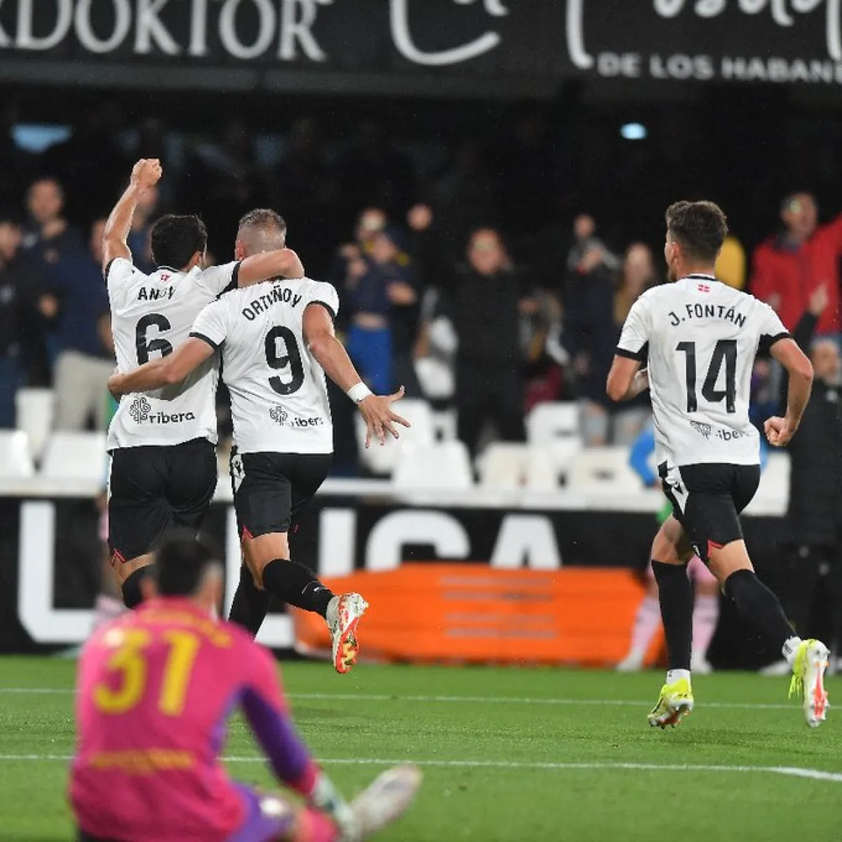 Victoria importante y merecida del FC Cartagena (2-0) ante el Real Oviedo