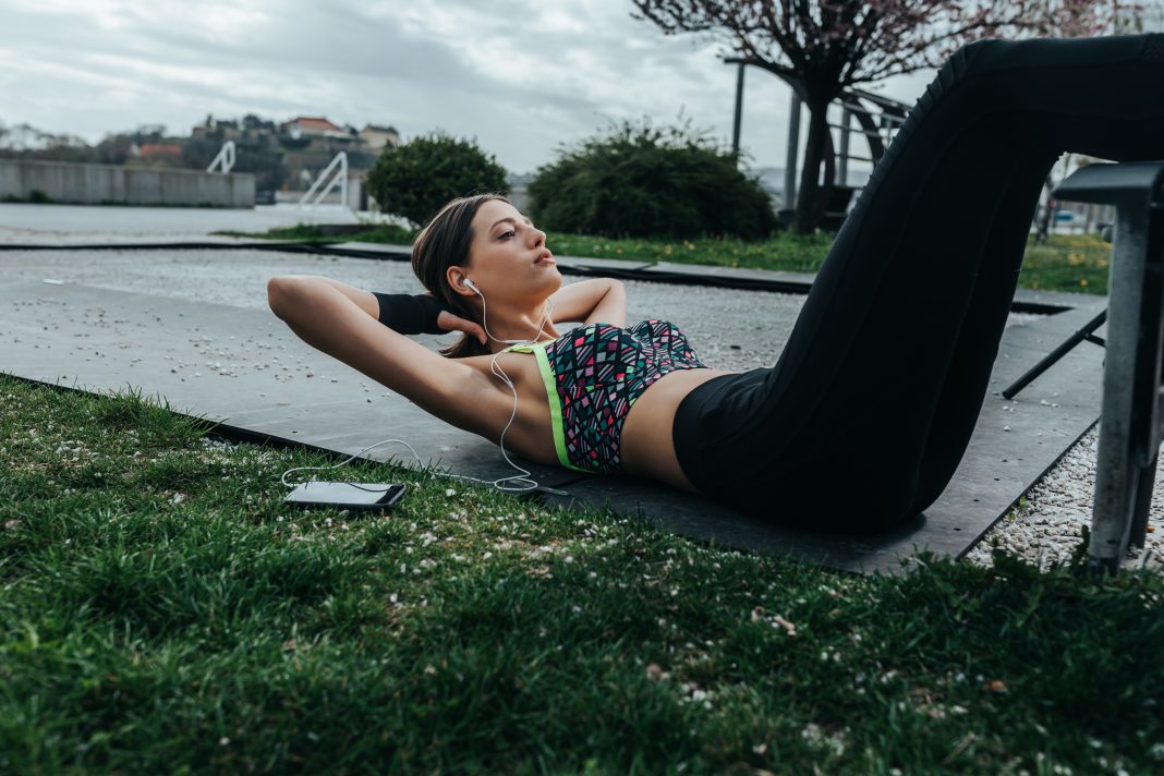 ¿Cómo hacer ejercicios abdominales hipopresivos correctamente?